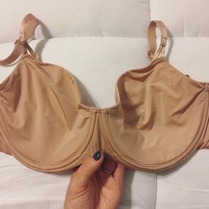 Victoria’s Secret Dream Angels Unlined Push-Up Bra